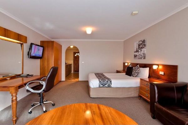 Hume Country Motor Inn (Lavington)